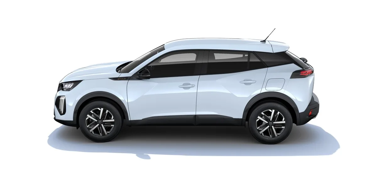 Peugeot Nouvelle 2008 STYLE  100ch Sans plomb 5 portes Blanc Okénite vernis métallisée — visuel 2
